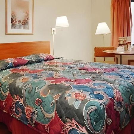 Econo Lodge Ithaca Esterno foto