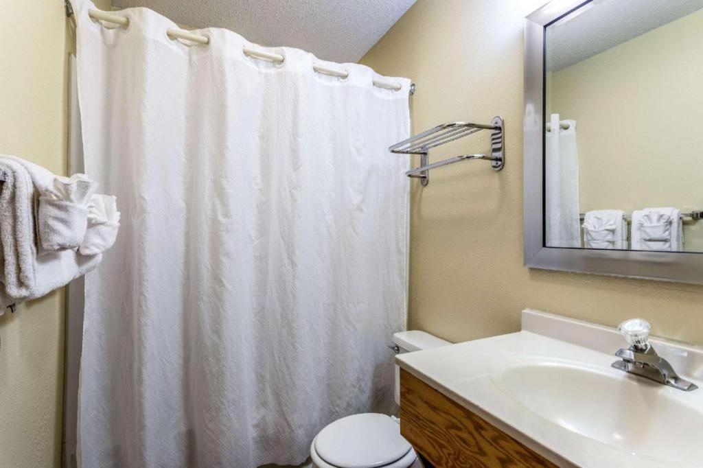 Econo Lodge Ithaca Esterno foto
