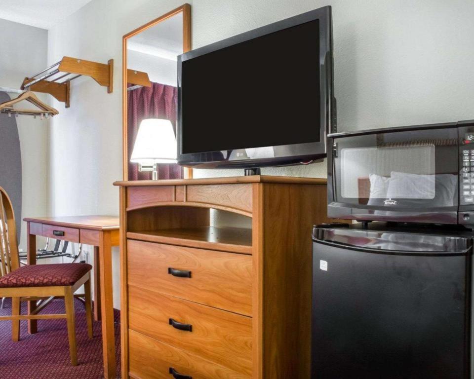 Econo Lodge Ithaca Esterno foto