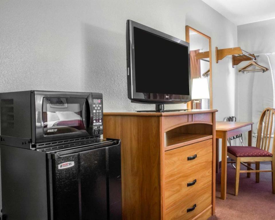 Econo Lodge Ithaca Esterno foto