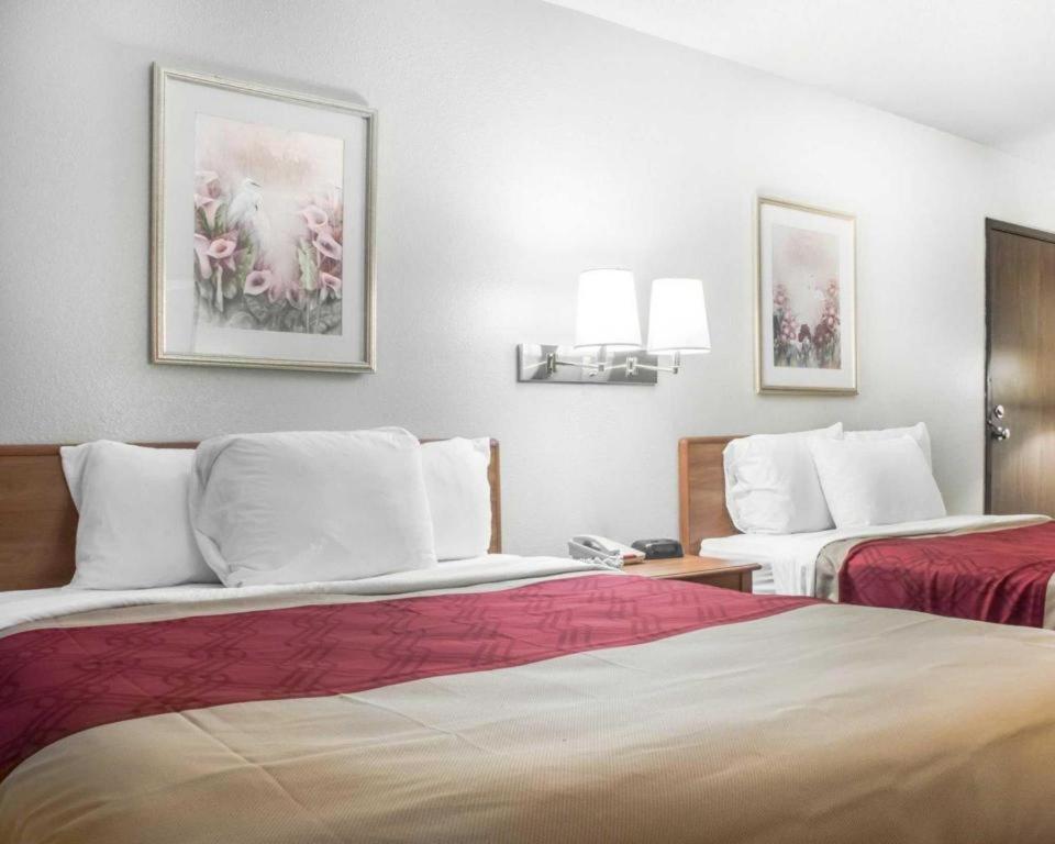 Econo Lodge Ithaca Esterno foto